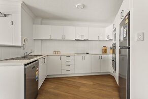 Kirra Palms Holiday Apartments