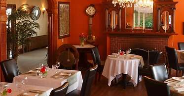 Rossmount Inn