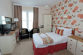 Lion Hotel and Studio Apartments