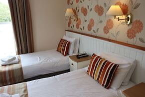 Lion Hotel and Studio Apartments