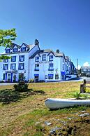 Lion Hotel and Studio Apartments