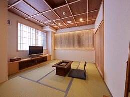 Gion Shinmonso