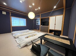 Gion Shinmonso