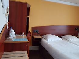 Comfort Hotel Etampes