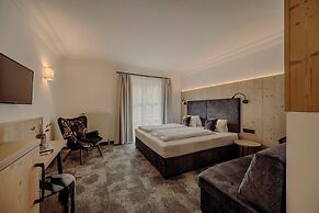Resl Resort