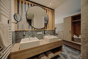 Resl Resort