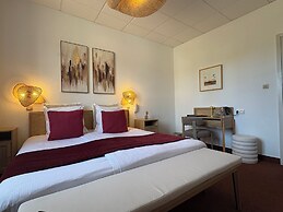 Hotel Deybach
