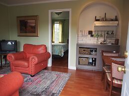 Woodside Inn