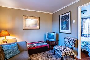 Woodside Inn
