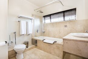 Belaire Suites
