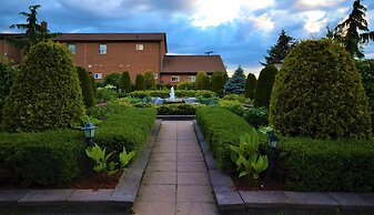 Newmarket Inn