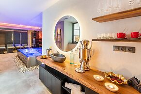 Mosaic House Design Hotel