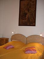 Elckerlyck Inn Hotel