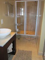 La Roche Guest House