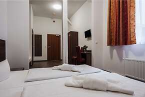 Hotel Queenspark