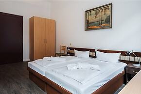 Hotel Queenspark