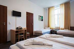 Hotel Queenspark
