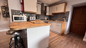 Beachcombers Apartments