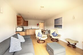 Beachcombers Apartments