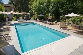 Logis Le Petit Casset
