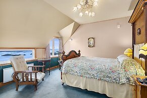 Larnach Lodge