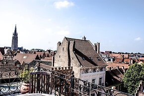 Huyze Die Maene