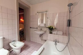 Brit Hotel Bristol Montbéliard