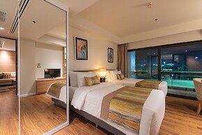 Summit Windmill Golf Suite Hotel @Suvarnabhumi
