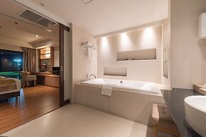 Summit Windmill Golf Suite Hotel @Suvarnabhumi