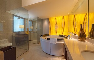 Summit Windmill Golf Suite Hotel @Suvarnabhumi
