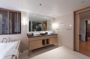 Summit Windmill Golf Suite Hotel @Suvarnabhumi