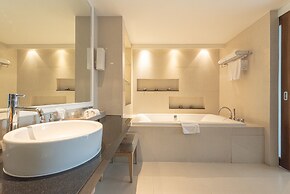 Summit Windmill Golf Suite Hotel @Suvarnabhumi