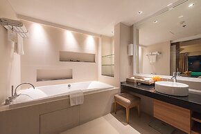 Summit Windmill Golf Suite Hotel @Suvarnabhumi