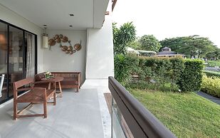 Summit Windmill Golf Suite Hotel @Suvarnabhumi
