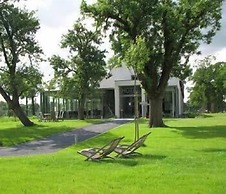 Cleythil Hotel