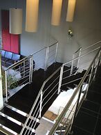 Cleythil Hotel