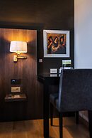 Cleythil Hotel