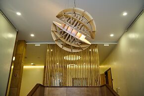 Hotel Equator