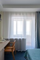 Hotel Equator