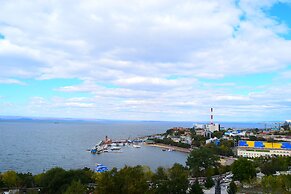 Hotel Equator