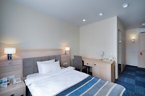 Hotel Equator