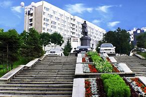 Hotel Equator