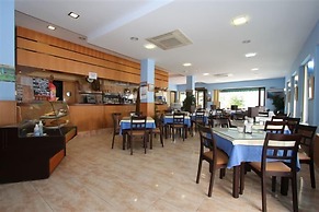 Hotel Oasis