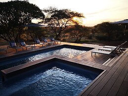 Tshukudu Game Lodge