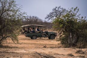 Tshukudu Game Lodge