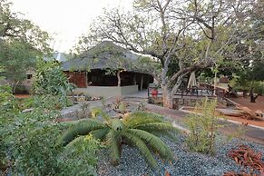 Tshukudu Game Lodge