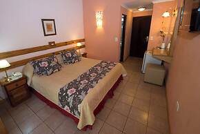 Orquideas Hotel & Cabañas