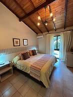 Orquideas Hotel & Cabañas