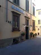 Hotel Diana