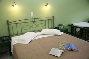 Apollon Hotel Apartments